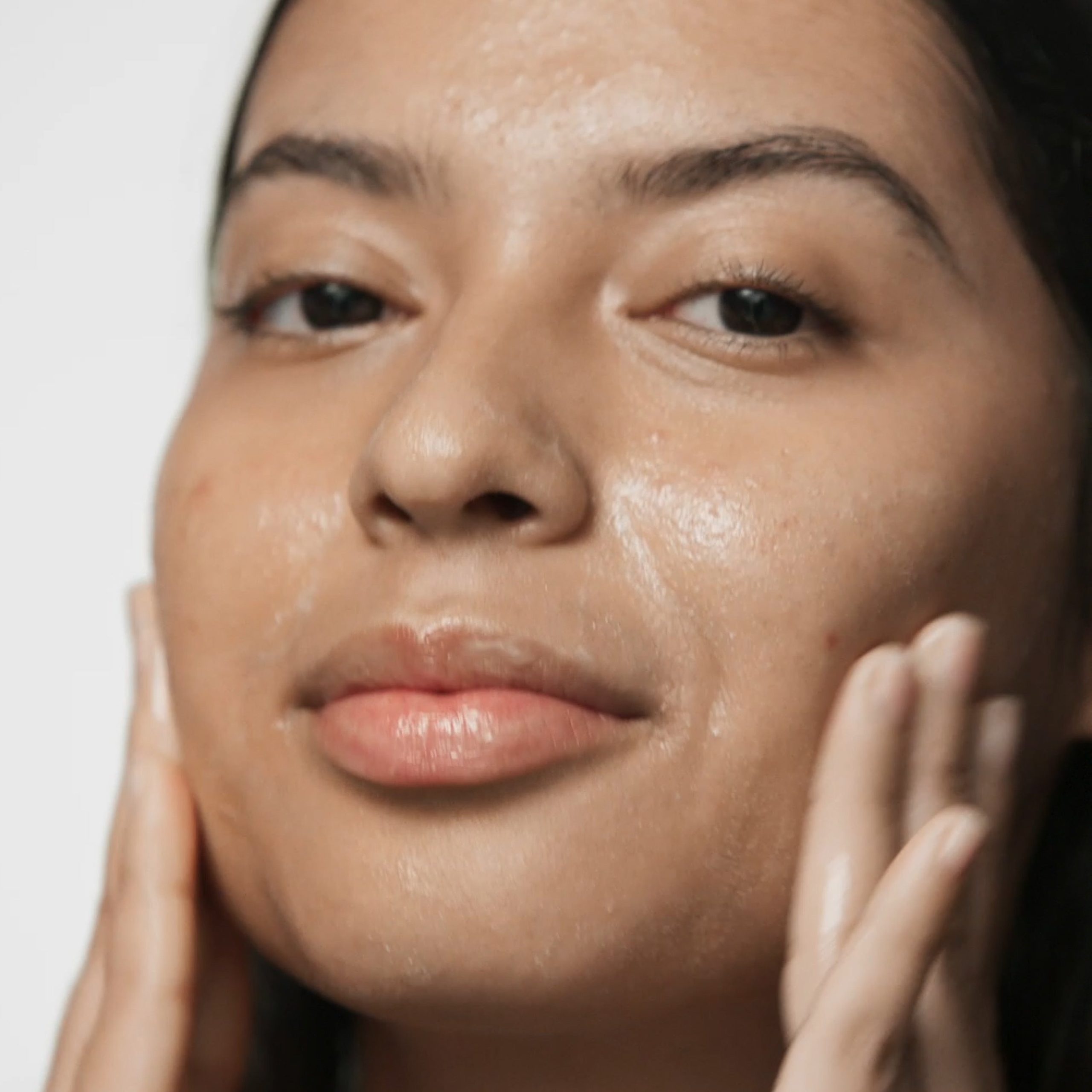 Acne Solutions? Cleansing Gel - Image 2