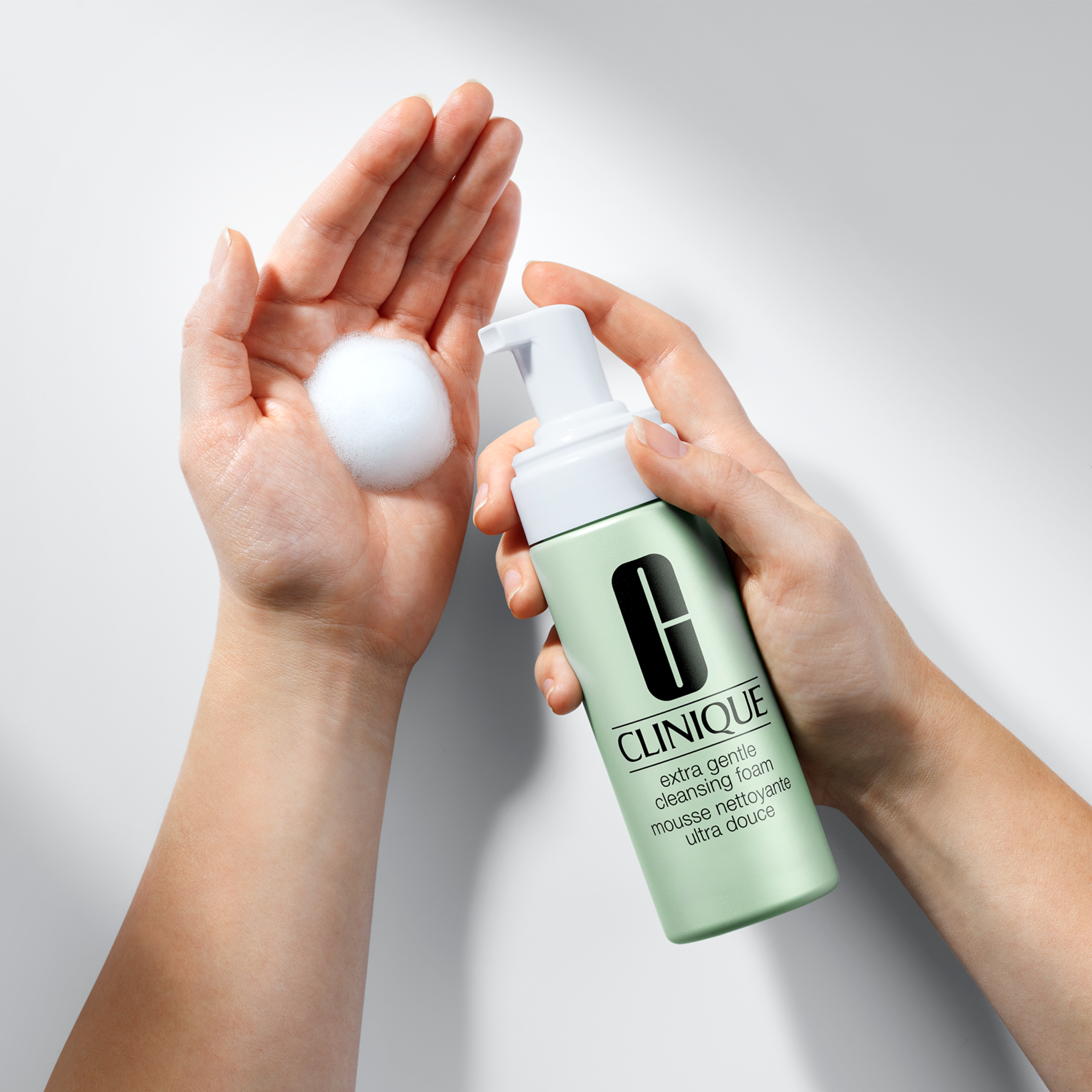 Extra Gentle Cleansing Foam - Image 2