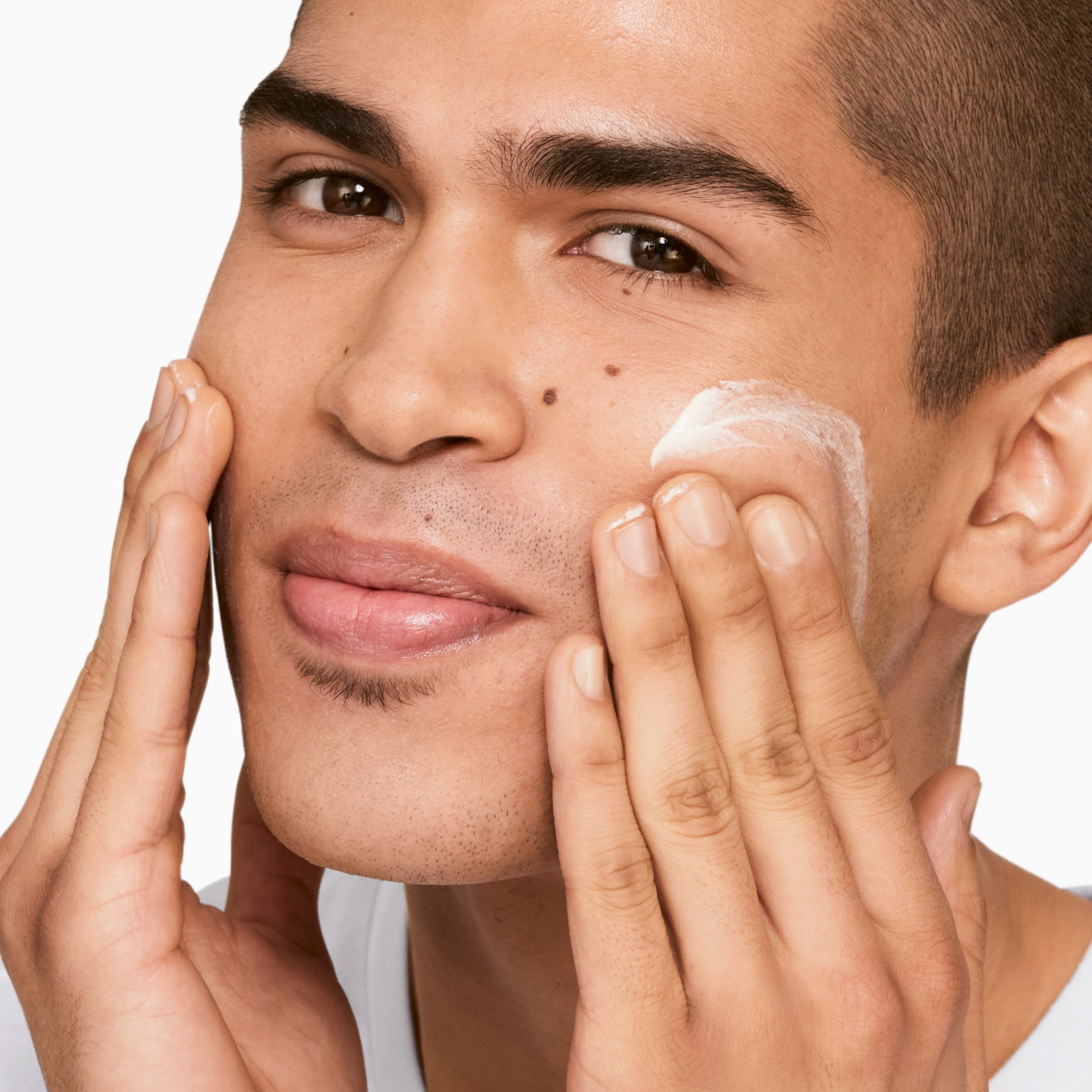 Clinique For Men? Broad Spectrum SPF 21 Moisturizer - Image 2