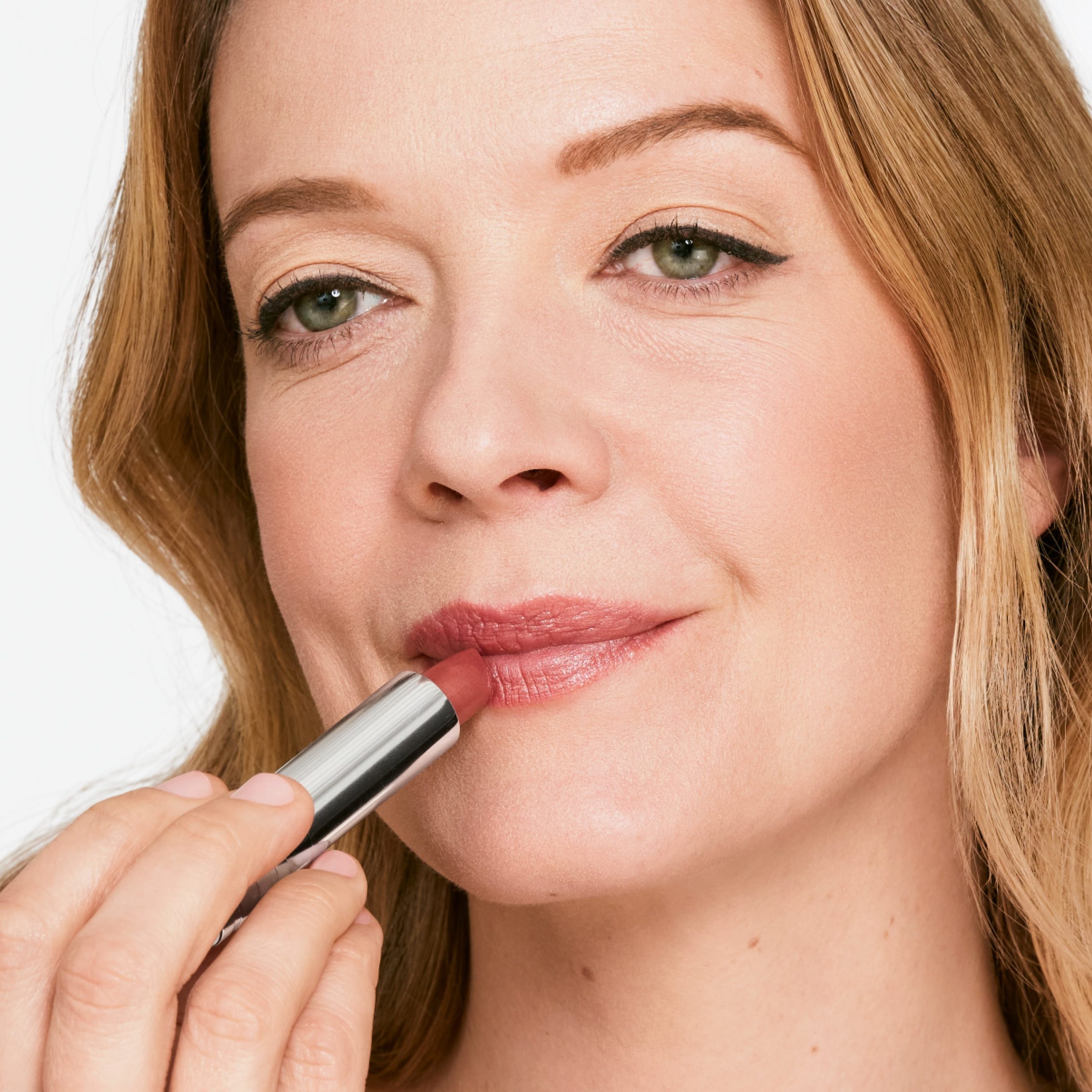 Dramatically Different? Lipstick Shaping Lip Colour - Image 2