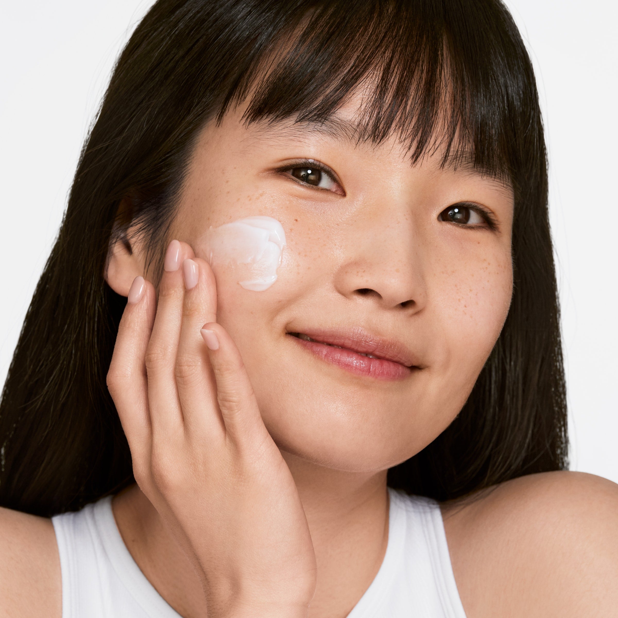Moisture Surge? Intense 72H Lipid-Replenishing Hydrator